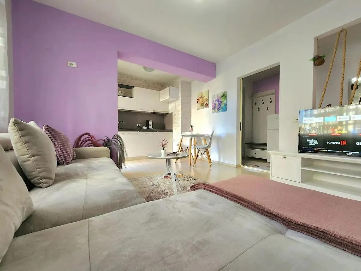 Skanderbeg Deluxe Flat W 24H Check In Tirana 0*,  Albania